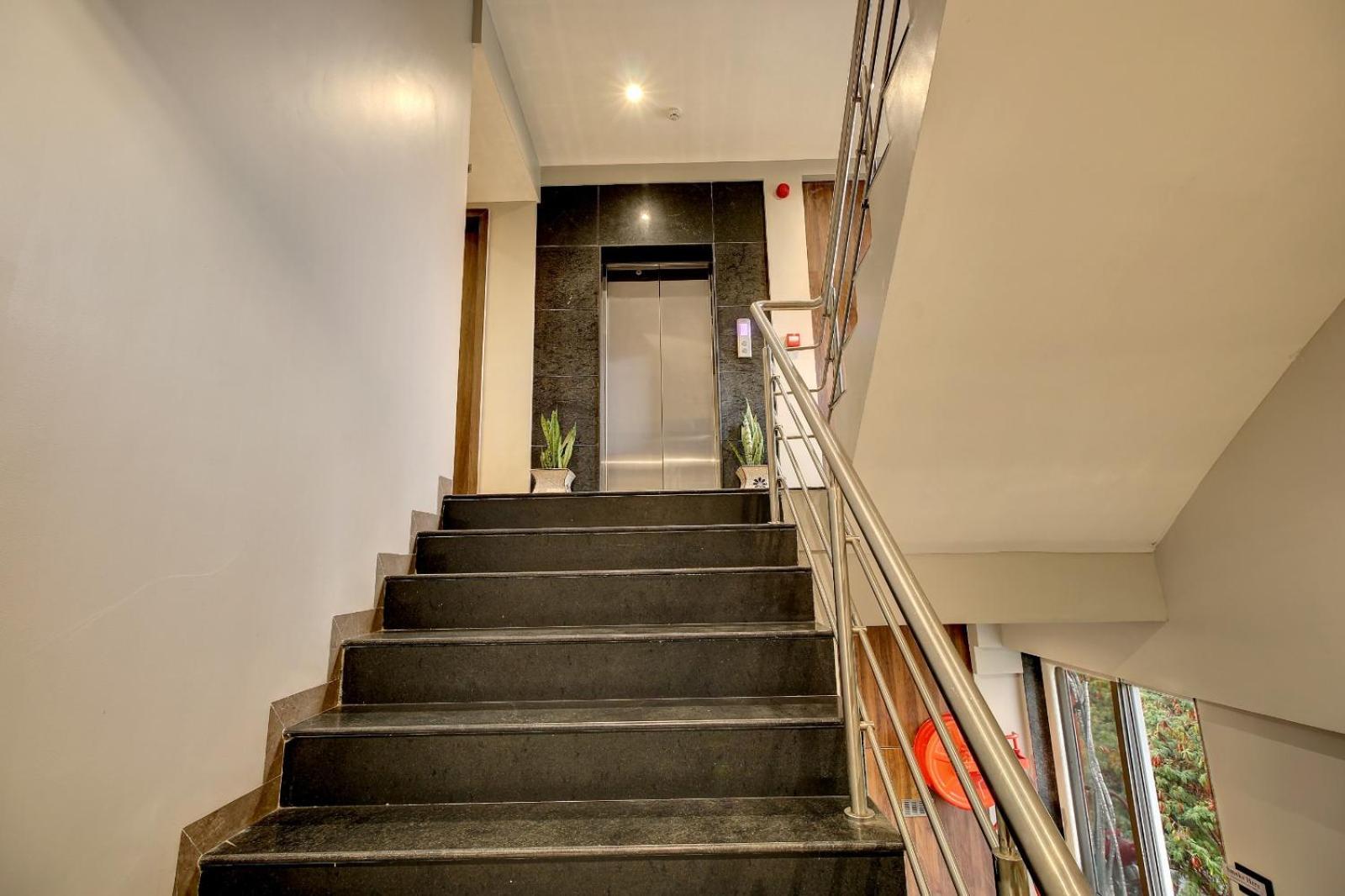 Magnus Fortune House Business Hotel , Magarpatta Mundhva Exterior photo