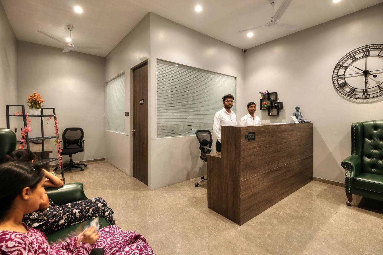 Magnus Fortune House Business Hotel , Magarpatta Mundhva Exterior photo