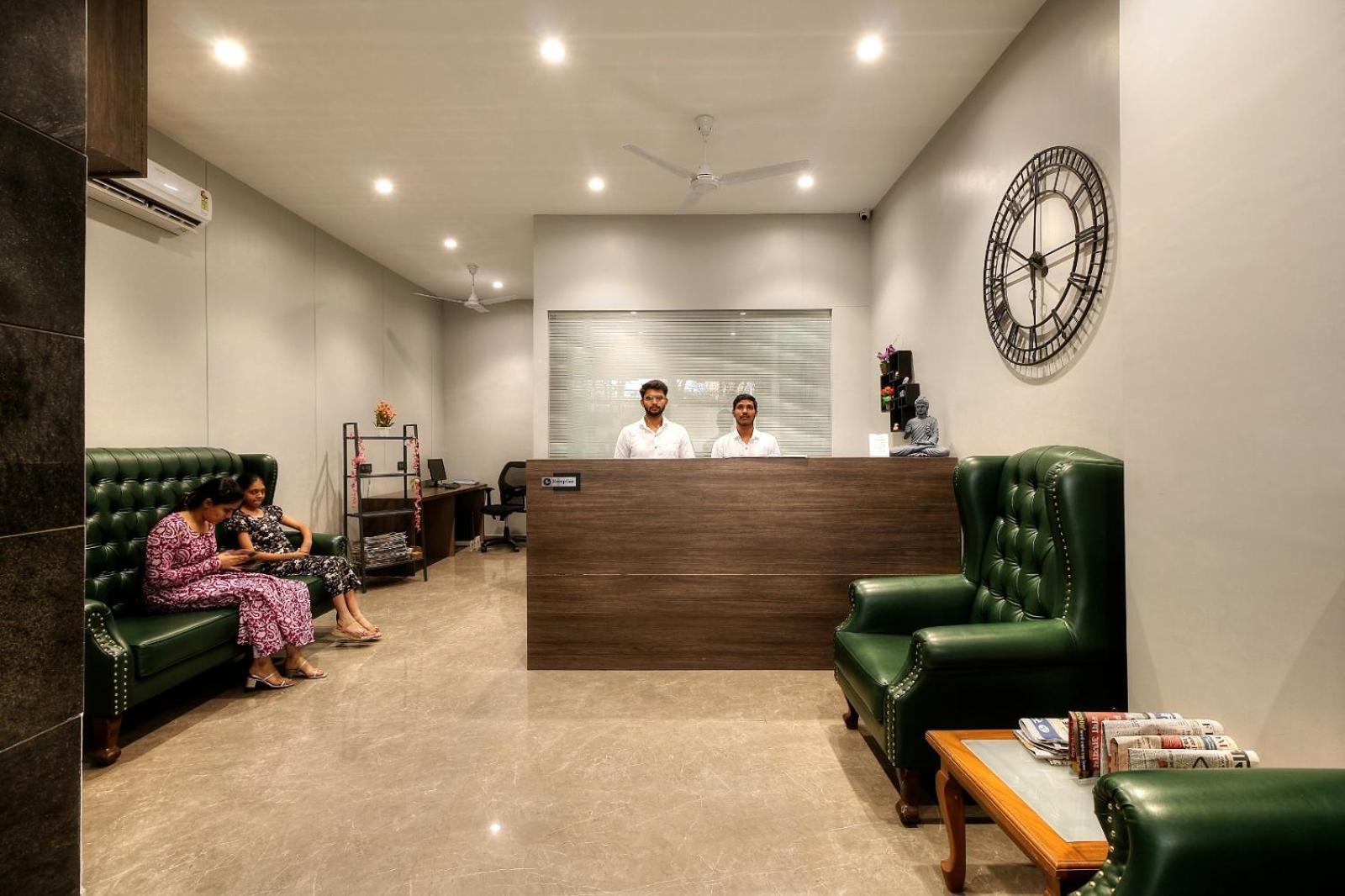 Magnus Fortune House Business Hotel , Magarpatta Mundhva Exterior photo