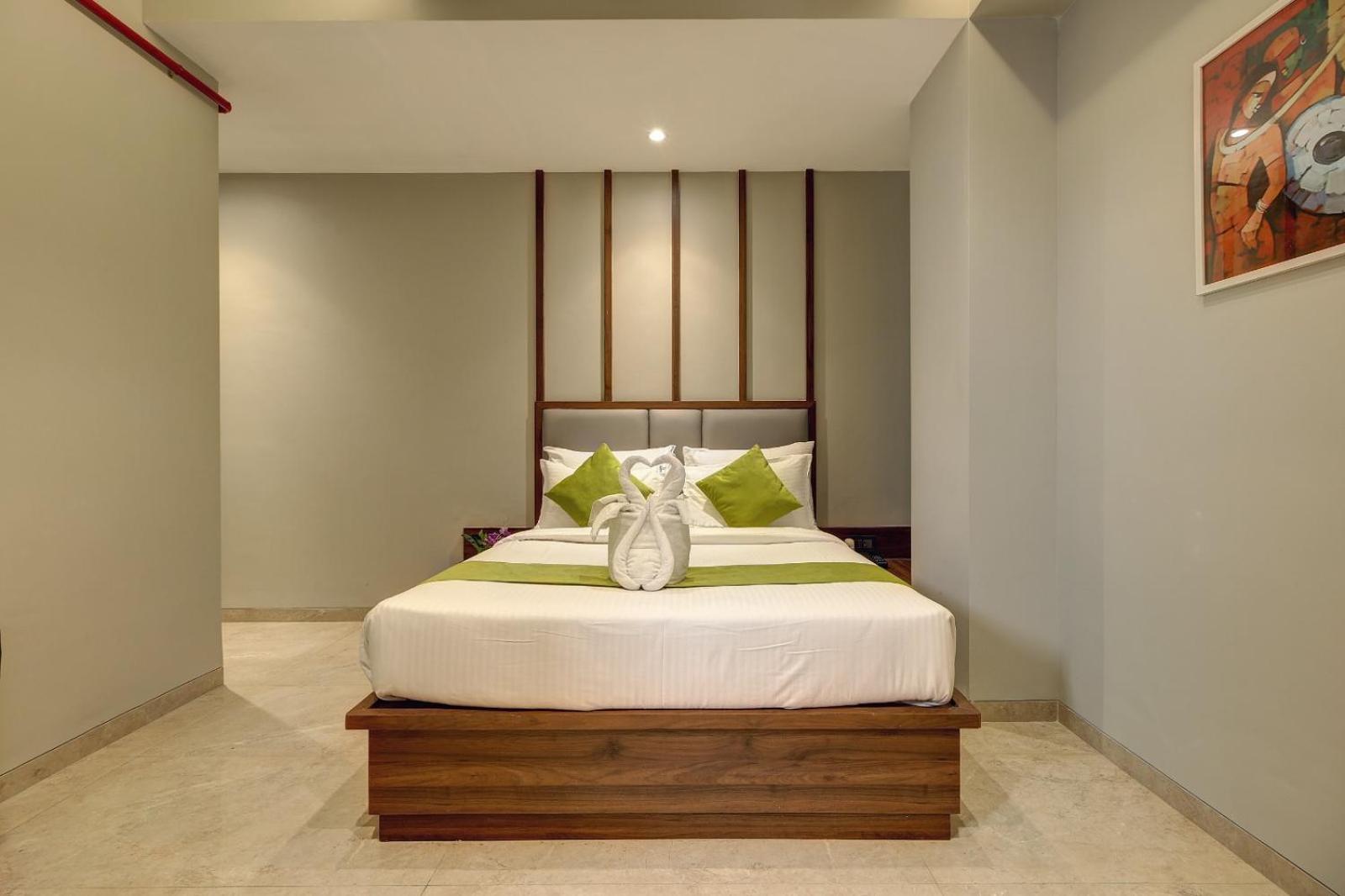 Magnus Fortune House Business Hotel , Magarpatta Mundhva Exterior photo